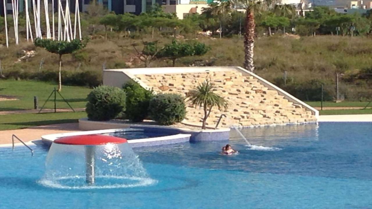 Impresionante Compuesto Por 2 Adosados De Lujo 14 Personas Piscina Con Circuito